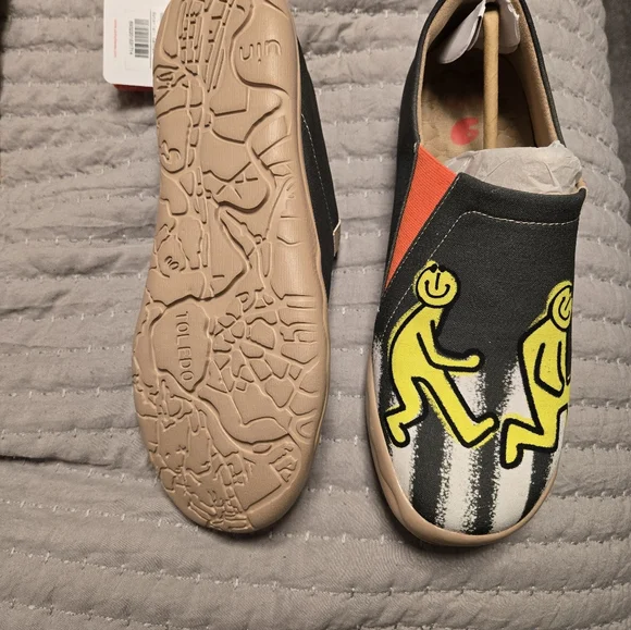 UIN "Abbey Road" Canvas Shoes, Size 9, NWT. - Picture 3 of 7
